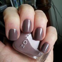 Zoya – Jana – Vegan Mauve-Nude Nagellak – Crème Finish – 15 ml