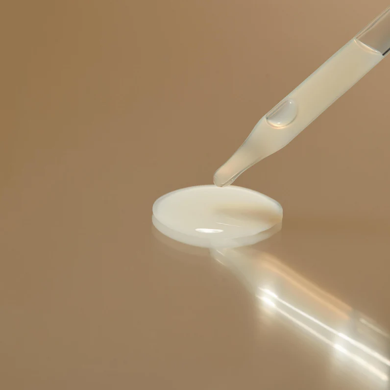 Aromatherapy Associates - Radiance Boost Serum - Beauty Junkies