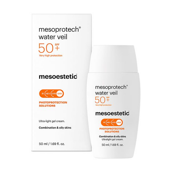Licht zonnebrandmiddel voor het gelaat met zeer hoge SPF 50+ bescherming voor de gemengde tot vette huid.