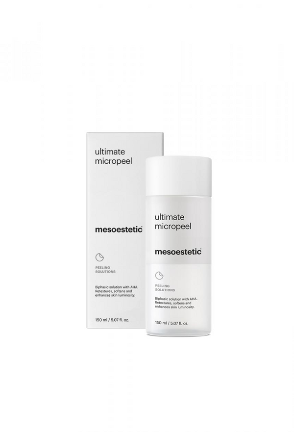 Micro-exfoliërende behandeling van Mesoestetic® Ultimate Micropeel, die dode huidcellen verwijdert en de huidtextuur verfijnt voor een heldere, zachte uitstraling.