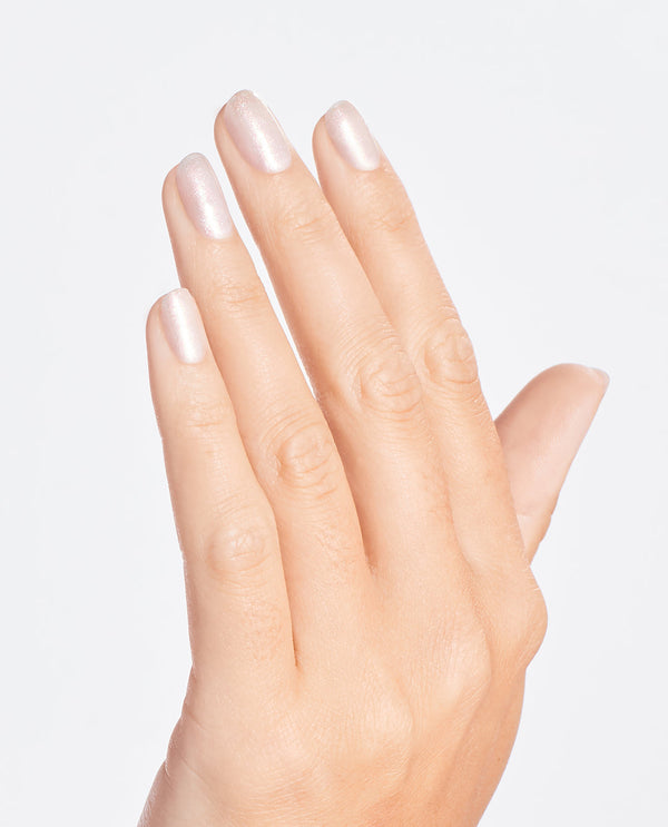 OPI Nail Lacquer - Throw Me a Kiss - Nagellak - Beauty Junkies