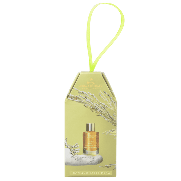 Luxe verpakking van de Tranquil Sleep Hero set met Deep Relax Bath & Shower Oil.
