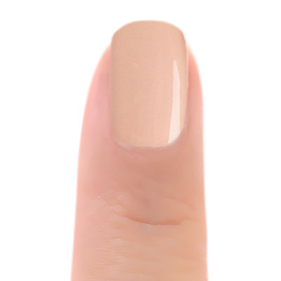 Zoya Tatum op lichte huid – nude crèmekleur met neutrale ondertoon en zachte dekking