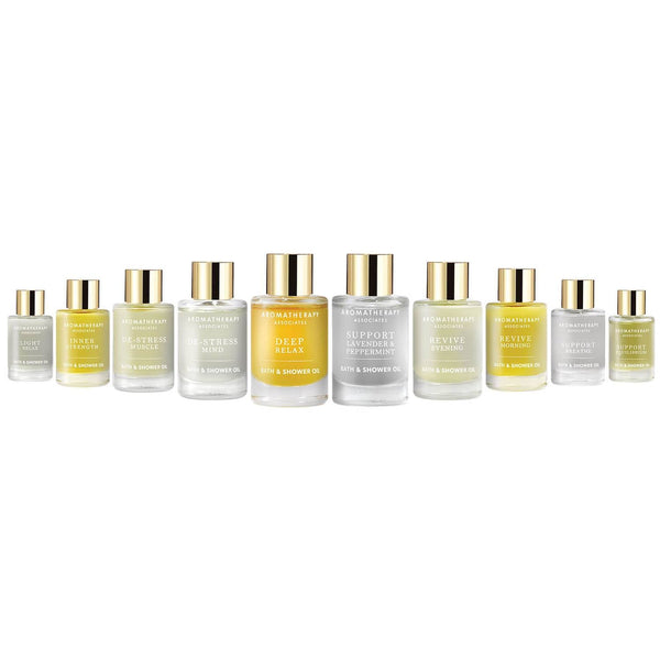 De 10 flesjes van de Ultimate Wellbeing Collection naast elkaar uitgestald van Aromatherapy Associates