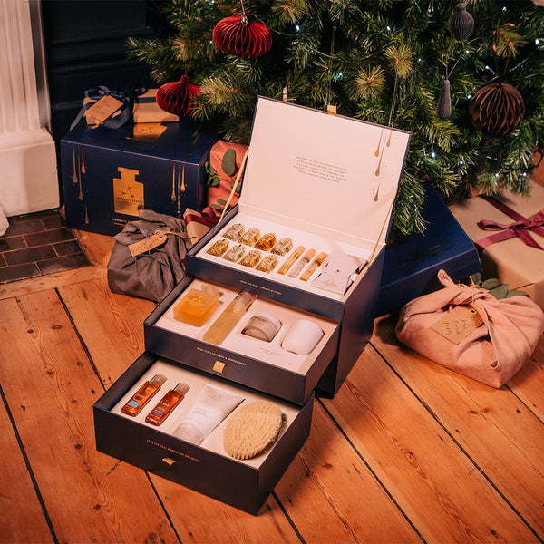 Aromatherapy Associates - Moments to Treasure - Beauty Junkies