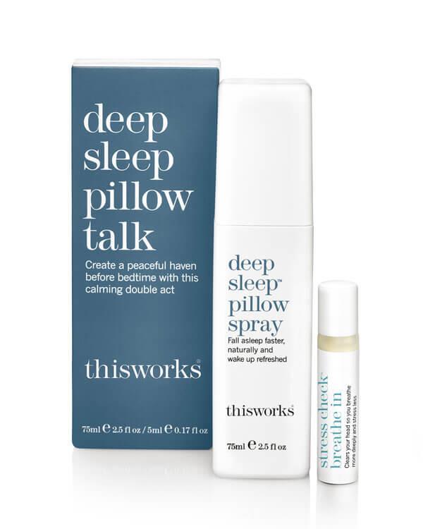 Verpakking van de This Works Deep Sleep Pillow Talk met de 75 ml en 5 ml producten ernaast