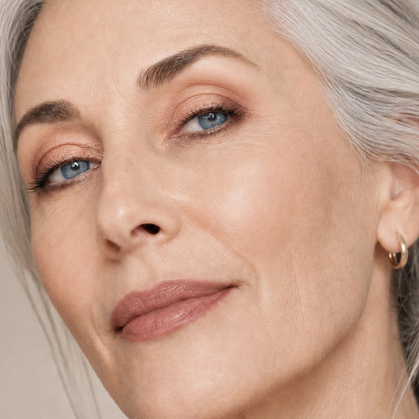 Delilah Cosmetics - Enhance Your Blue Eyes - Duo Blue - Oogschaduwpotloden