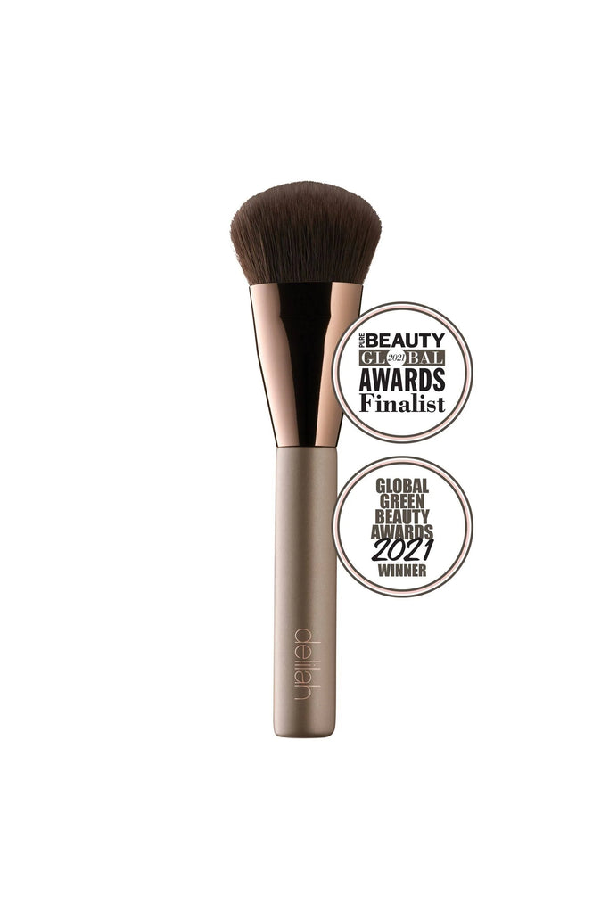 Delilah Cosmetics - pinceau de fondation à couverture complète
