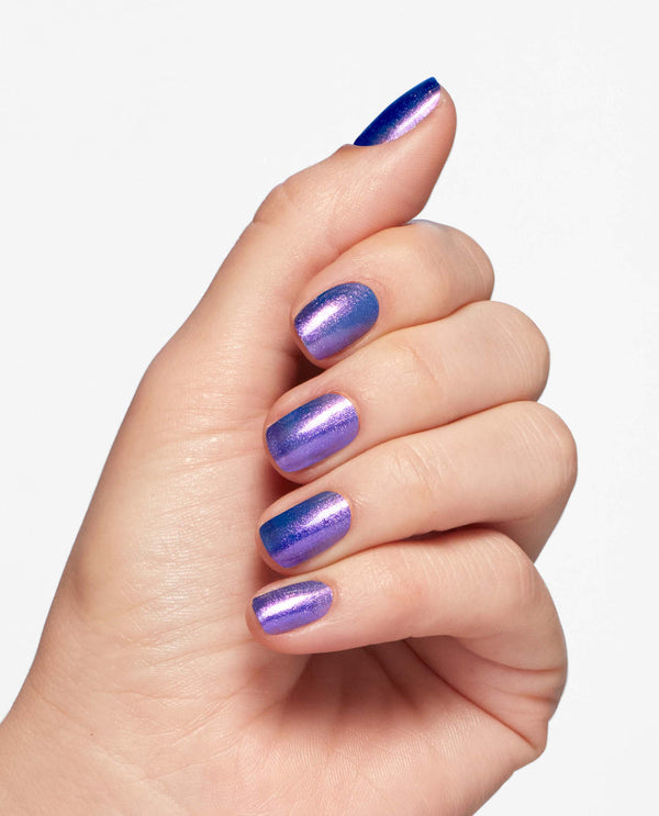 OPI Nail Lacquer - Shaking My Sugarplums - Nagellak - Beauty Junkies