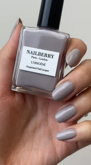 Nailberry - Serenity -  Vegan Zachte Grijze Nagellak (Opaque)