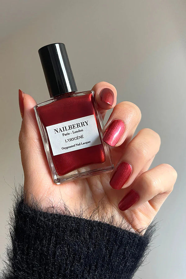Nailberry To The Moon and Back – Vegan Metallic Russet Red Nagellak