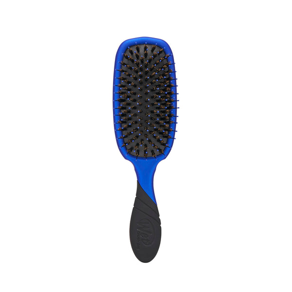 WetBrush Shine Enhancer borstel in Royal Blue, ontworpen om het haar te laten glanzen en te ontwarren met IntelliFlex® en natuurlijke haren