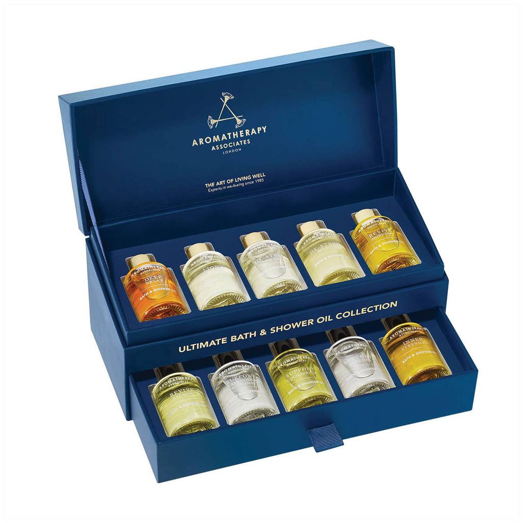 Open verpakking van de Aromatherapy Associates Ultimate Wellbeing Collection met zichtbaar geopende lades.