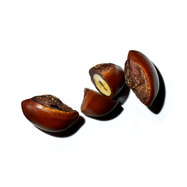 BNatuurlijke en verzorgende ingrediënten in de Benamôr Gordíssimo zeep, vrij van parabenen, sulfaten en kunstmatige kleurstoffen.

