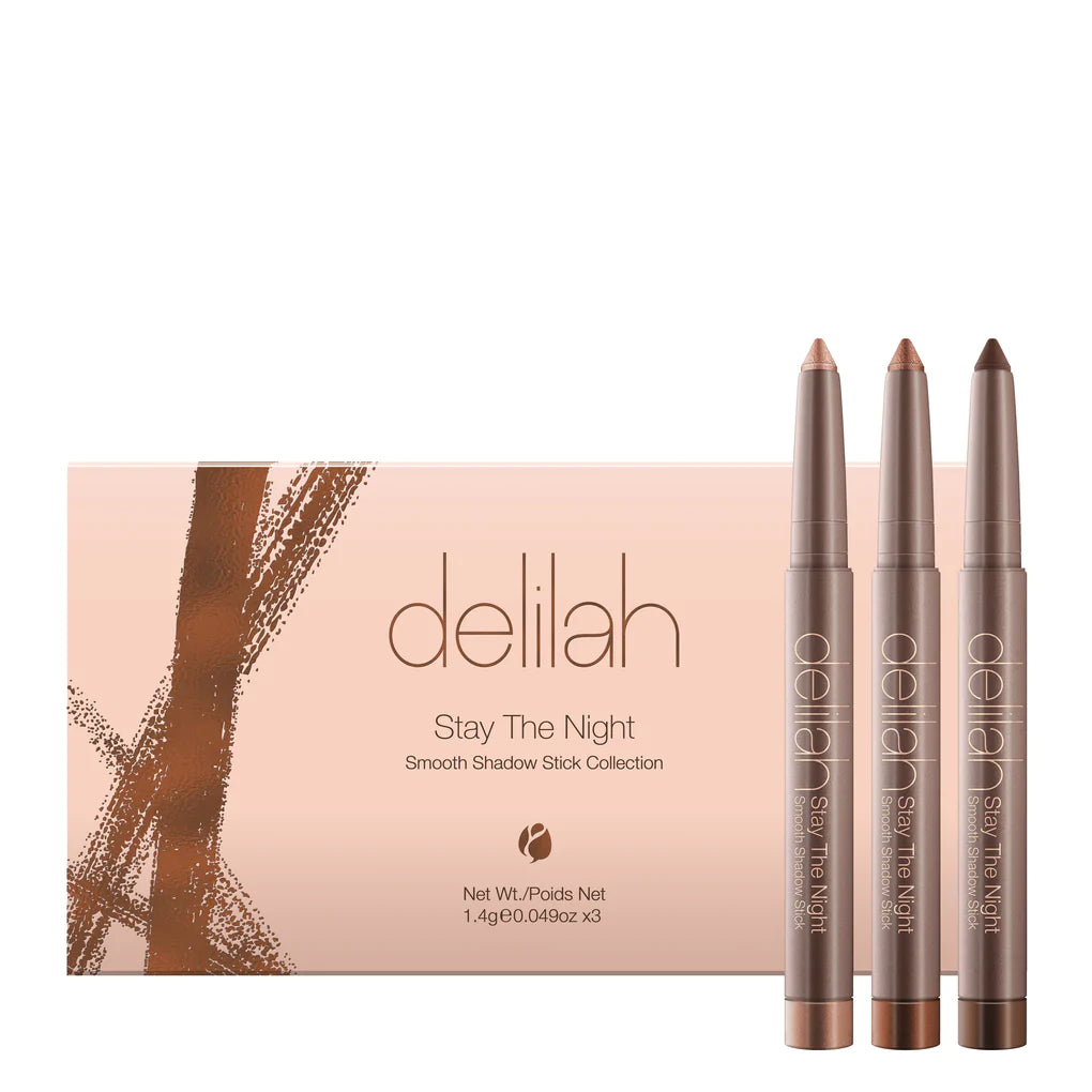Verpakking van de Delilah Smooth Shadow Stick Collection met de drie oogschaduwsticks ernaast