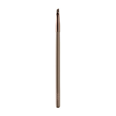 Delilah Cosmetics - Angled Liner Brush - Beauty Junkies